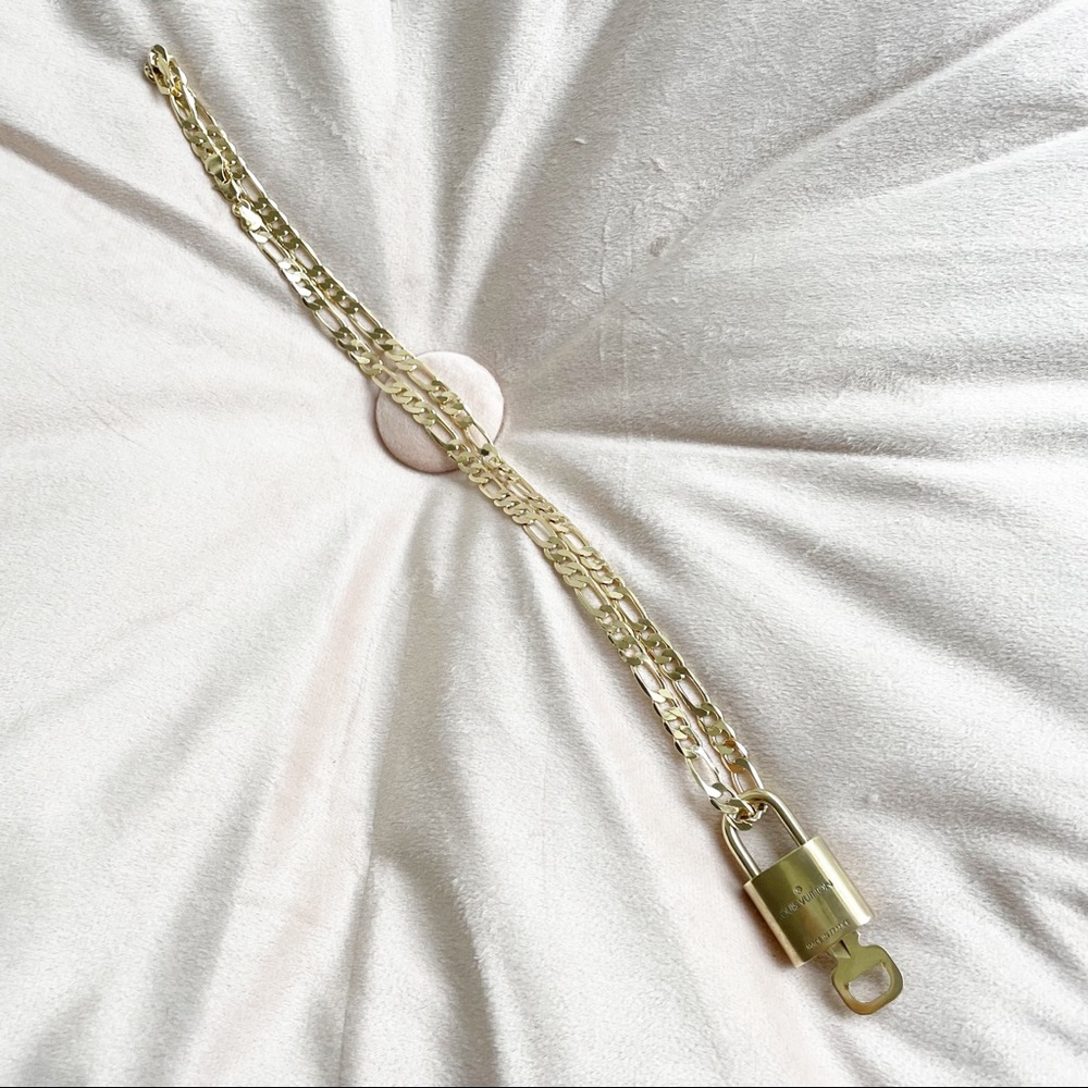 Louis Vuitton 14k Padlock & Key Necklace Set - Picture 8 of 8